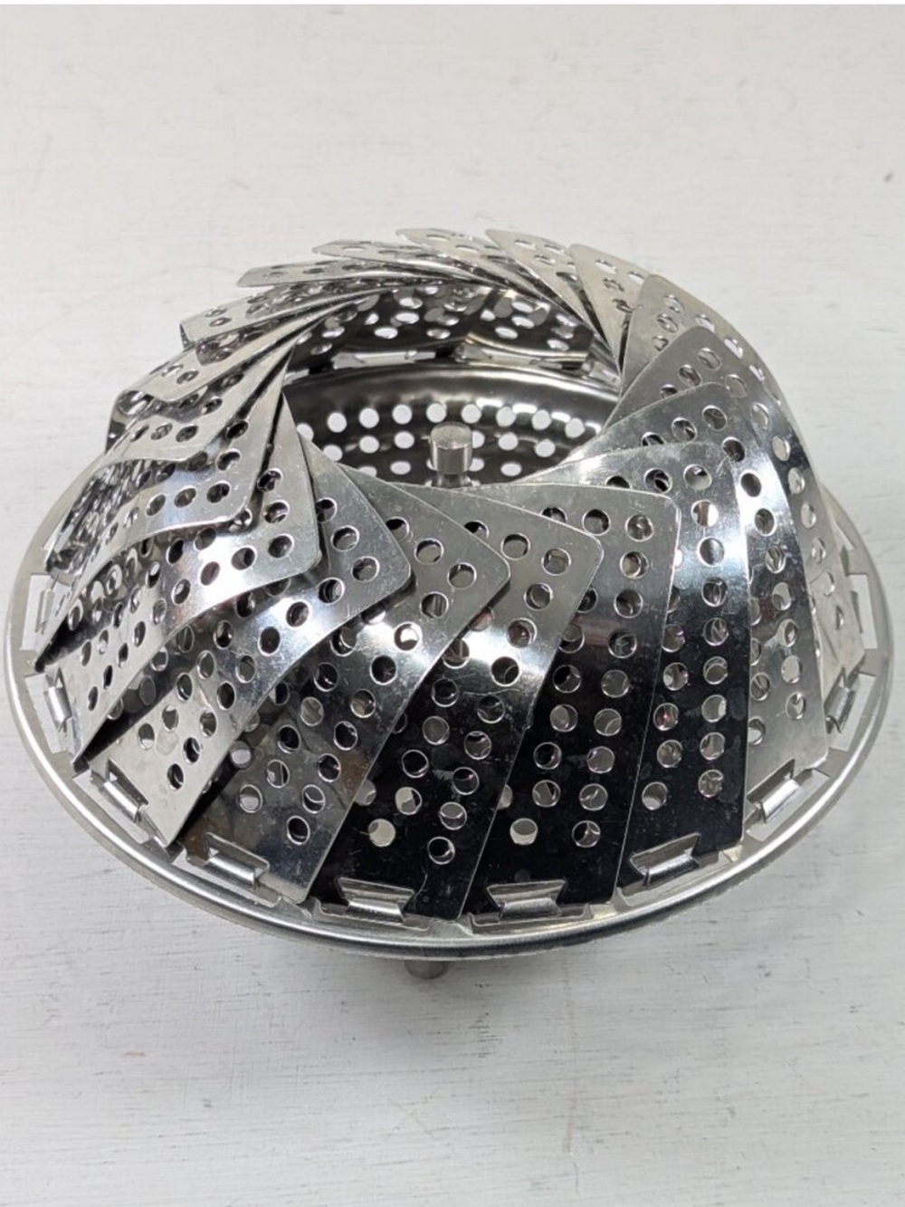 NWOT 🔺Vegetable Steamer Basket. Stainless Steel Steamer